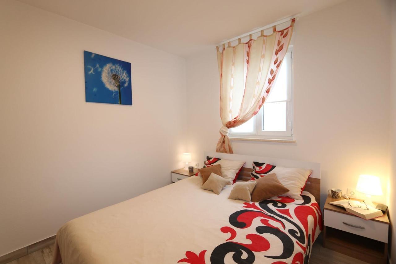 Apartments Mirjana シロ エクステリア 写真